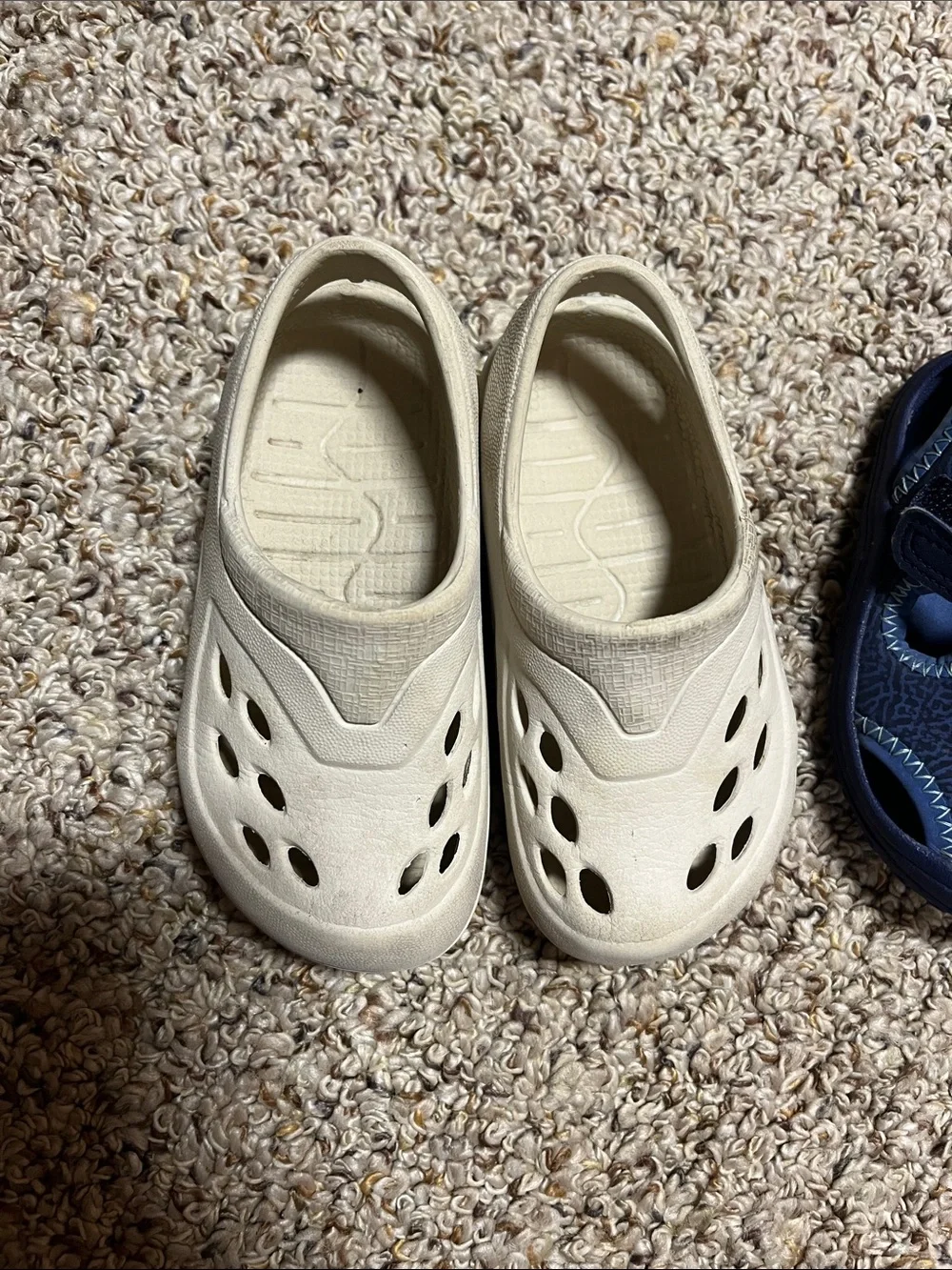 Nike Kids Navy Blue Sandal Water Shoes with Teal Swoosh